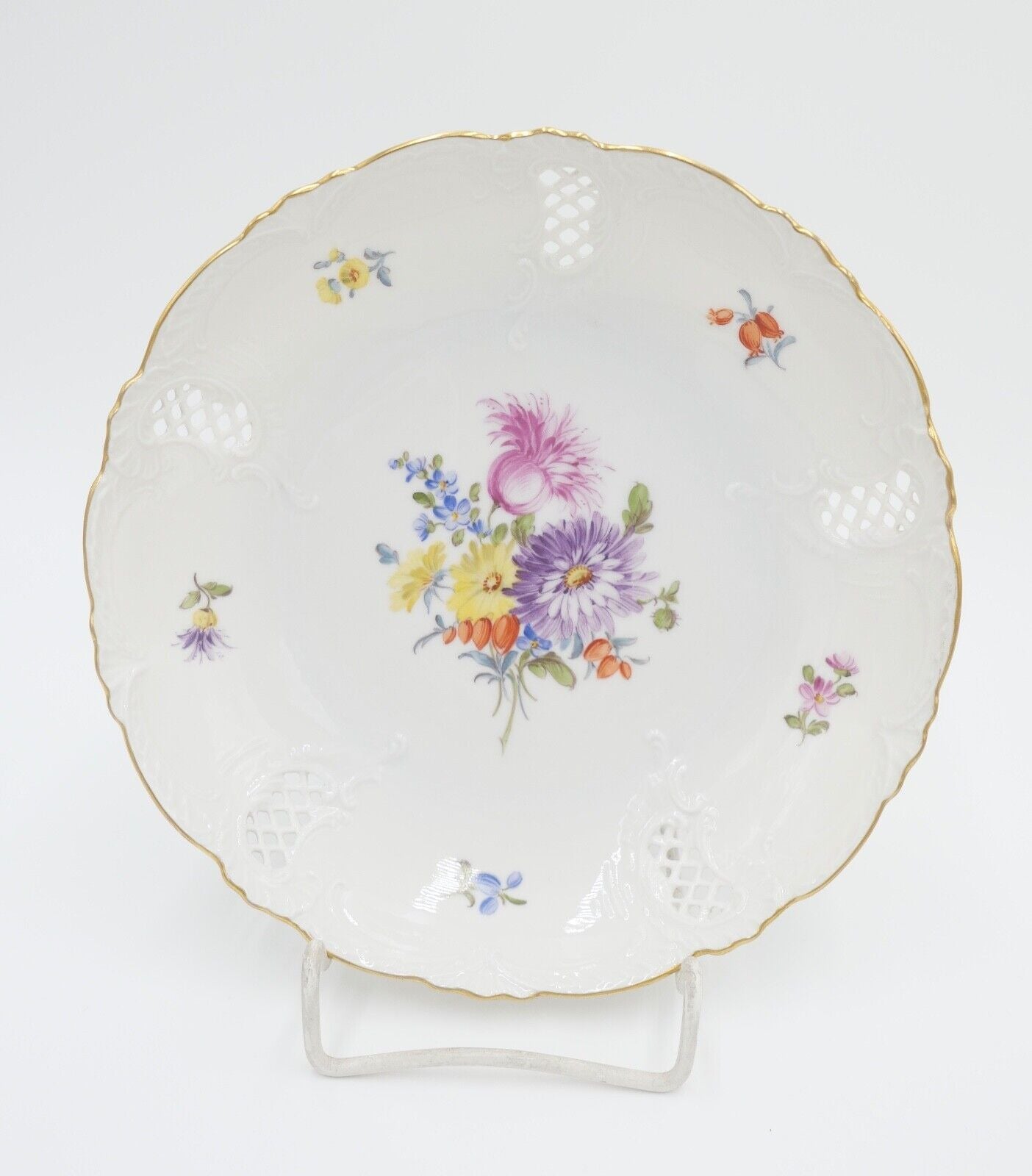 60er Jahre Nymphenburg WEST GERMANY Porzellan Teller Schale Blumenbuket Goldrand - Antikhandel-Stuttgart