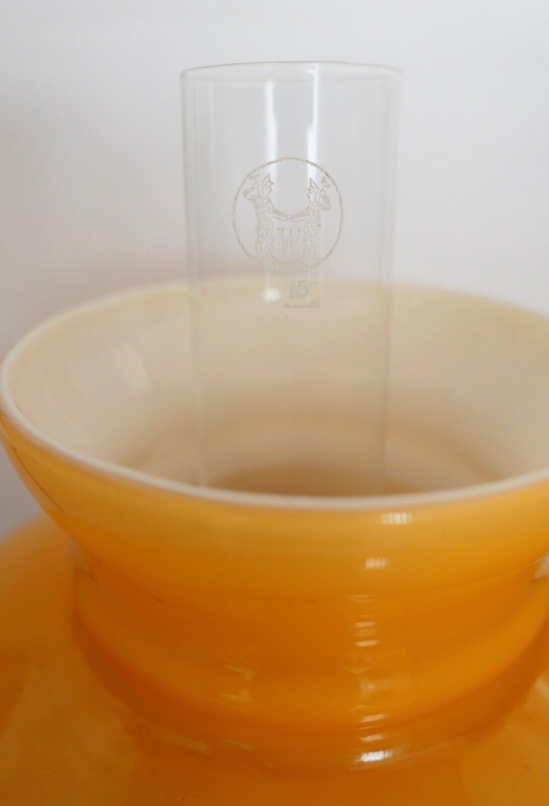 Alte Messing Petroleumlampe 1910-1920 mit Glasschirm Tischlampe Flügelrad - Antikhandel-Stuttgart