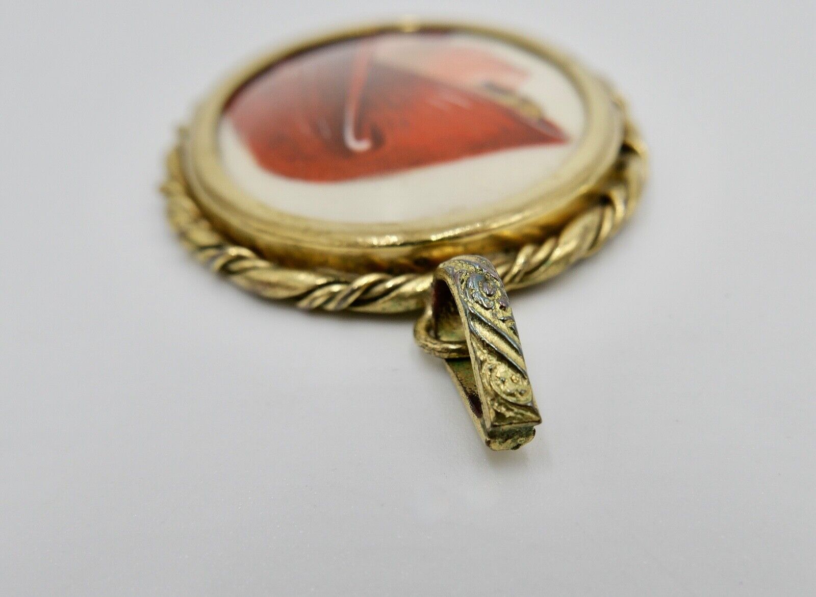 Altes Porzellan Amulett Anhänger Limoges Frankreich Junge Damen 55x43 vergoldet - Antikhandel-Stuttgart