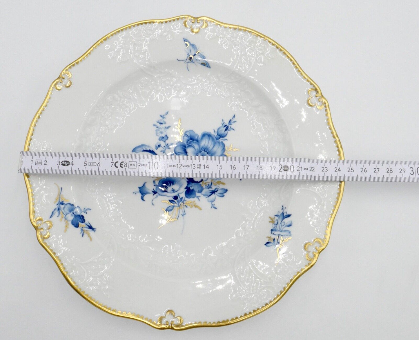 Meissen Porzellan Relief Teller Ø 25cm Goldrand Blumen Schmetterling Blau 3701 - Antikhandel-Stuttgart