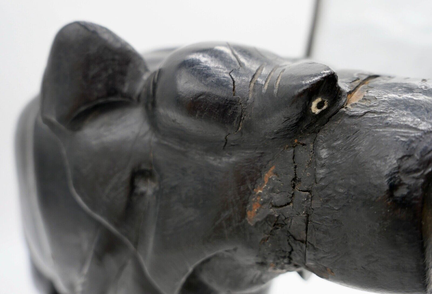 Großer massiver antiker Afrikanischer Holz Elefant 48x38 cm beschichtet 6,1 Kg - Antikhandel-Stuttgart