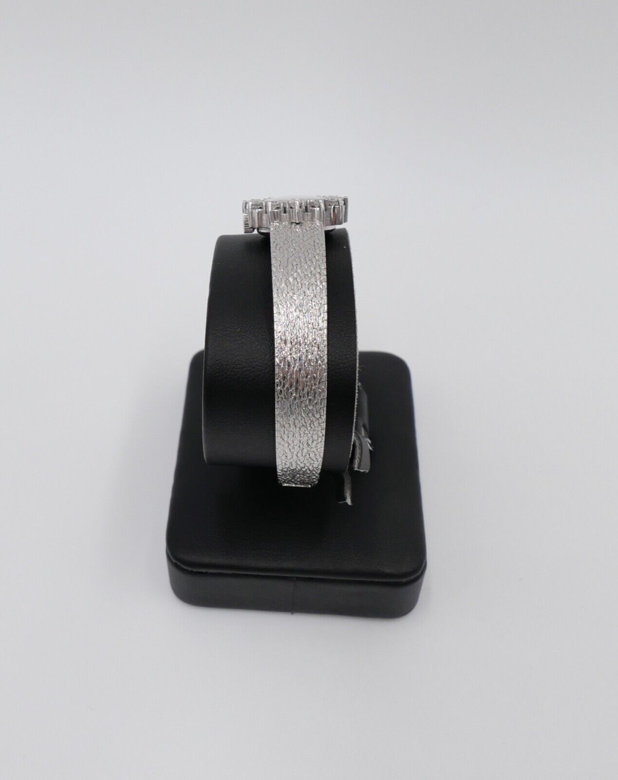 1980er Handaufzug OEBRA Damen Uhr Weißgold 585 mit Brillanten 0,74 Ct VVS if F - Antikhandel-Stuttgart