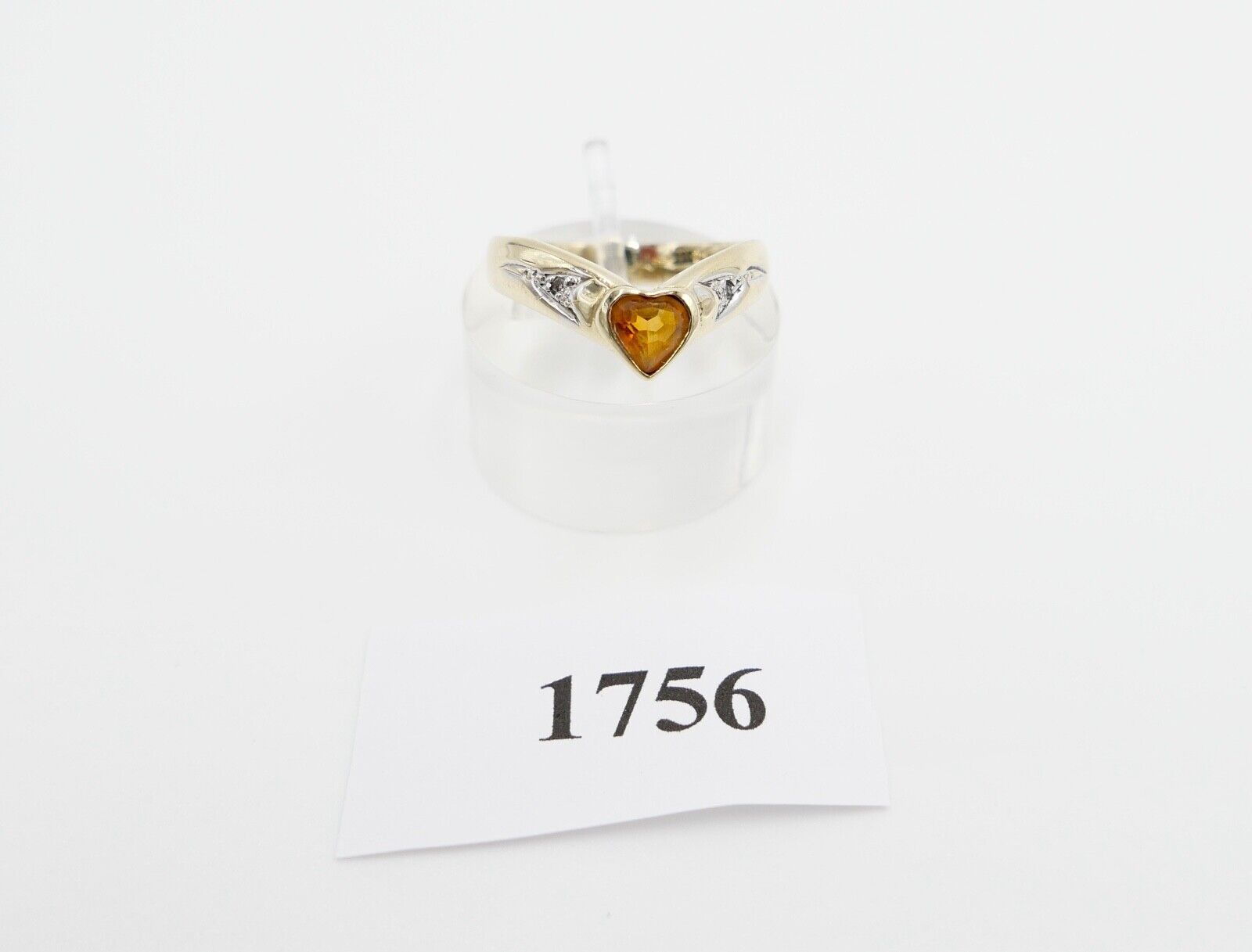 60er Jahre Damenring Gr. 56 Gold 333 / 8K Herz Citrin & Achtkantdiamant H / SI - Antikhandel-Stuttgart