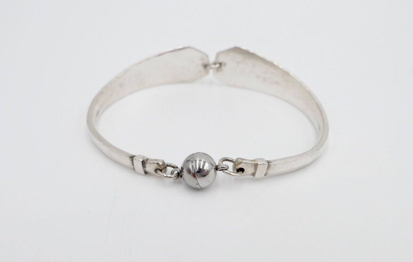 80er Jahre Silber 900 Armband gehämmert Magnetverschluss V.S.F - Antikhandel-Stuttgart