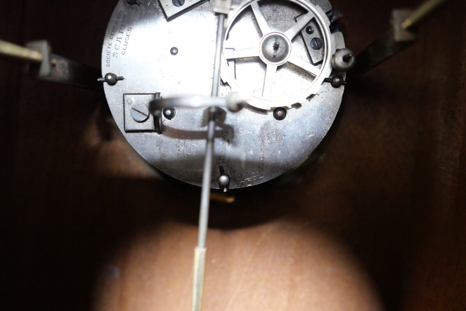 Große Pendule Tischuhr Societe Clusienne S.C.A.P.H Cluses Holz braun - Antikhandel-Stuttgart