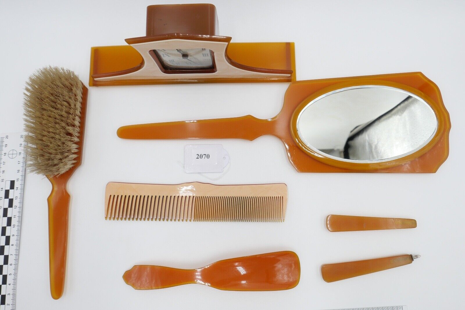 Altes Frisierset Bakelit / Zelluloid ART DECO 1930er Tischuhr TRUE TIME TELLERS - Antikhandel-Stuttgart