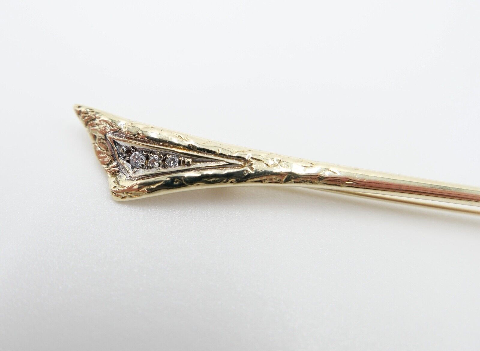 80er Jahre Brosche mit Zirkonia Gold 333 / 8K Stabbrosche - Antikhandel-Stuttgart