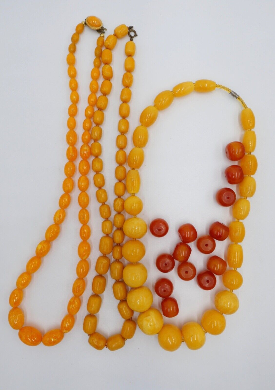 Bernstein Imitat / Plastik Kunstoff Konvolut Schmuck Kette 393 Gramm - Antikhandel-Stuttgart