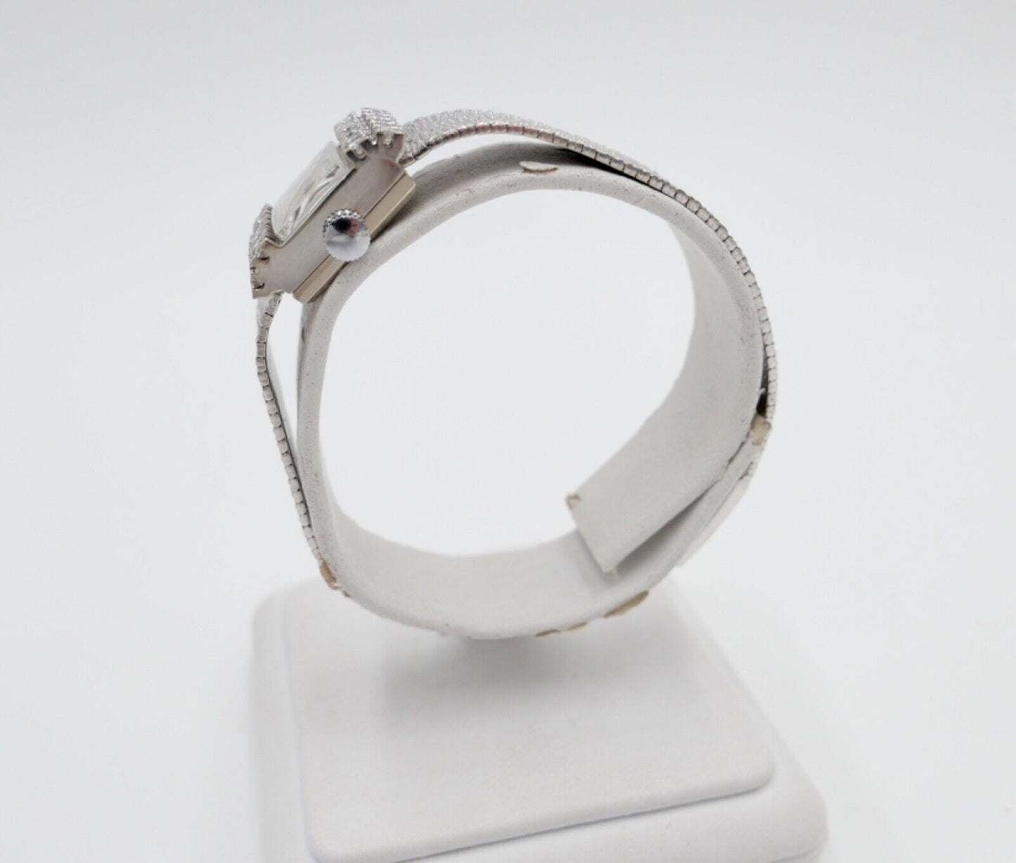 Elegante LAYKA Weißgold Damenuhr 1,32 Ctw mit 24 Brillanten 585 14K - Antikhandel-Stuttgart