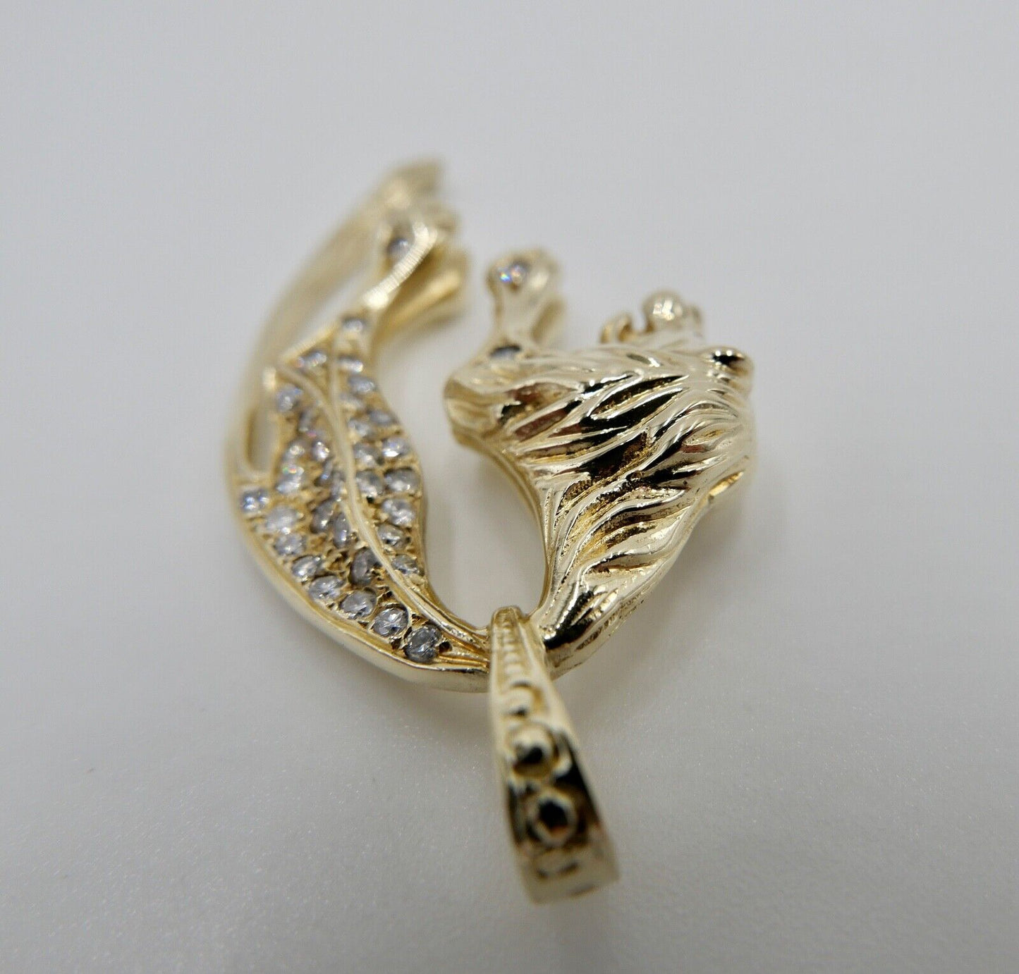 Massiver Gold Anhänger LÖWE Brillanten & Smaragd 585 14K Gelbgold 1,06 Ct 1980er - Antikhandel-Stuttgart