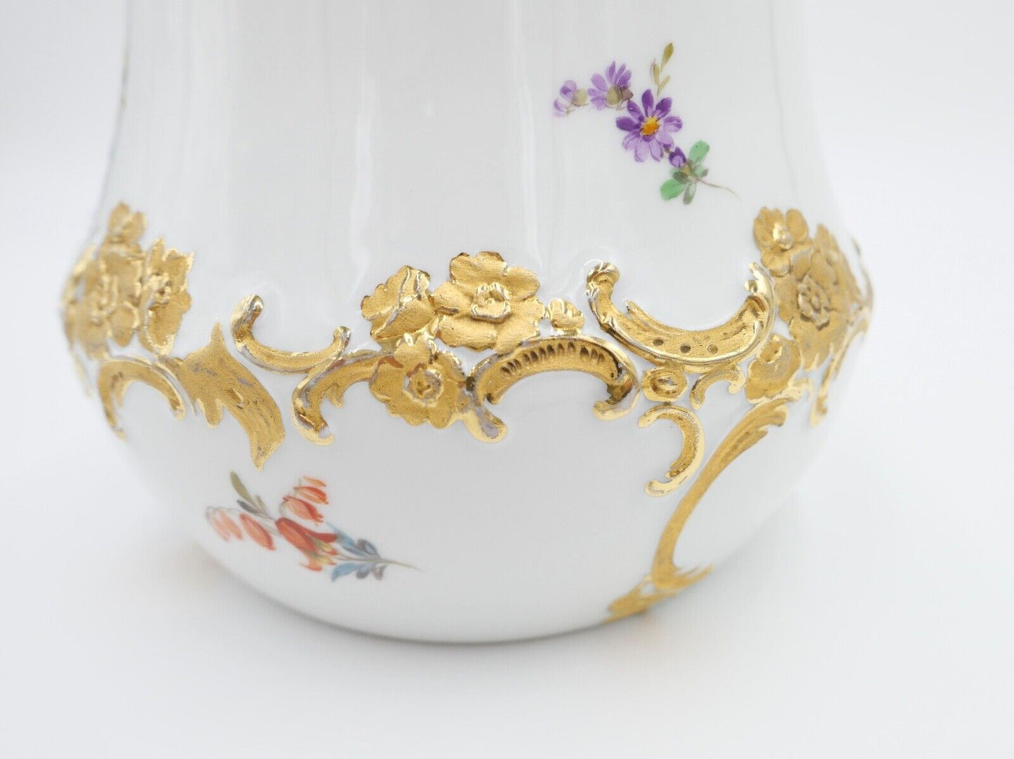 Meissen 1. Wahl Prunk Bonboniere Keksdose Deckeldose Goldrand Streublümchen Gold - Antikhandel-Stuttgart