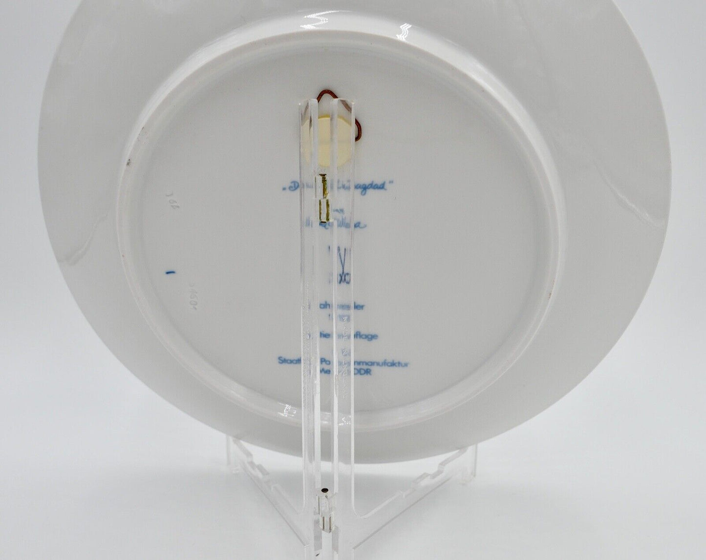 Meissen 1.Wahl Jahresteller 1983 Entwur Ukki Ikleya " Der Kalif in Bagdad " 26cm - Antikhandel-Stuttgart