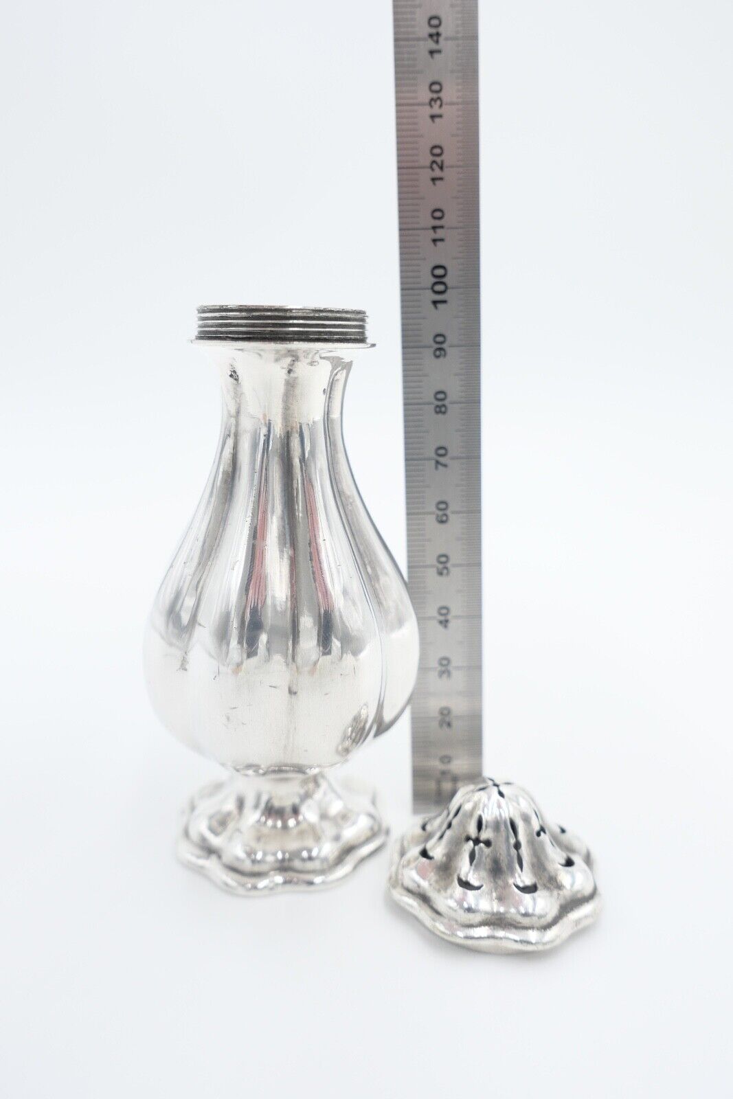 BMF / Berndorf 1870 - 1880 Alpacca Silber Salzstreuer Pfefferstreuer - Antikhandel-Stuttgart