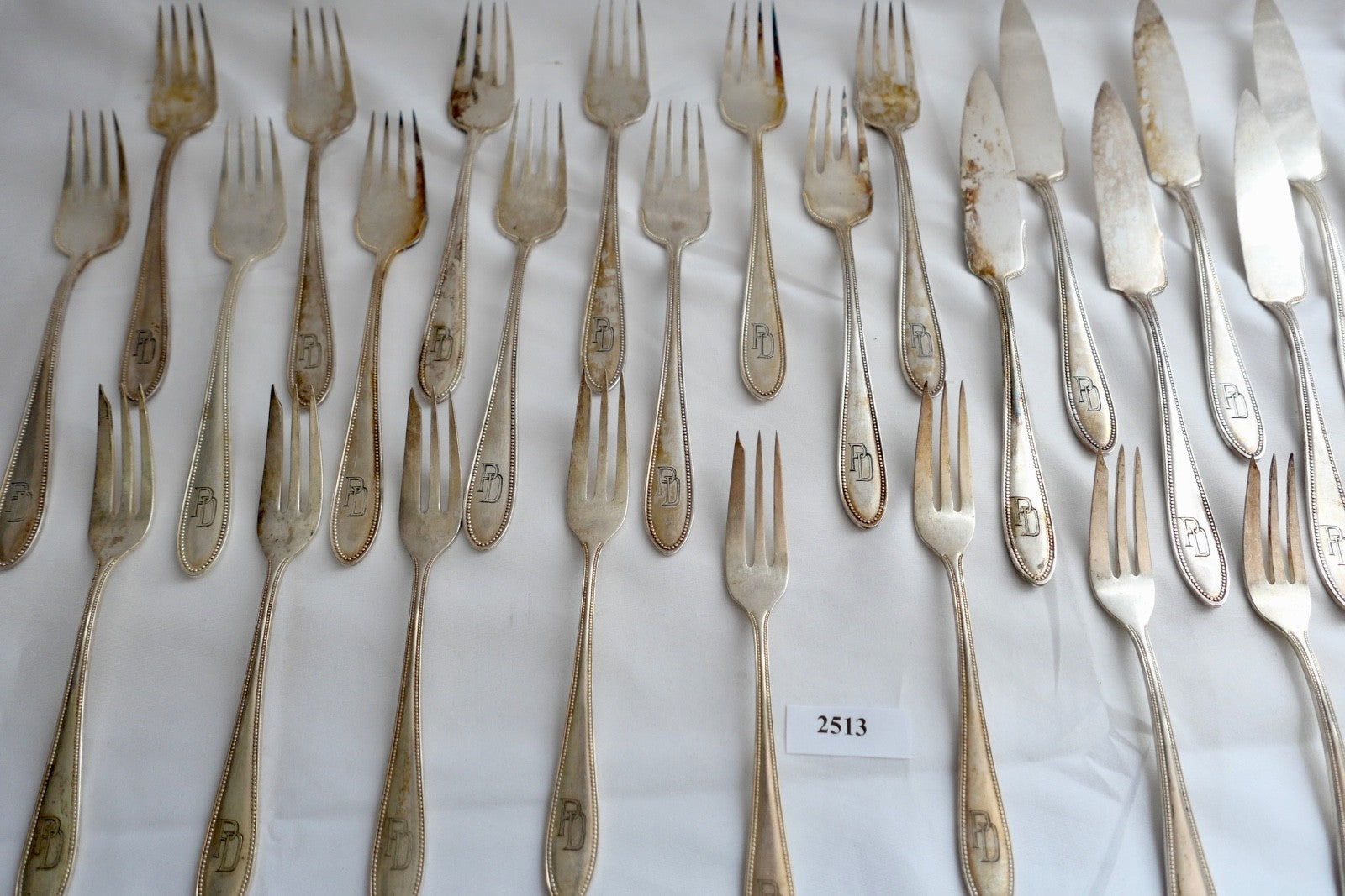 WMF G Perlrand 36 tlg. versilbert I/O Monogram PD um 1910 Straußen Fischbesteck