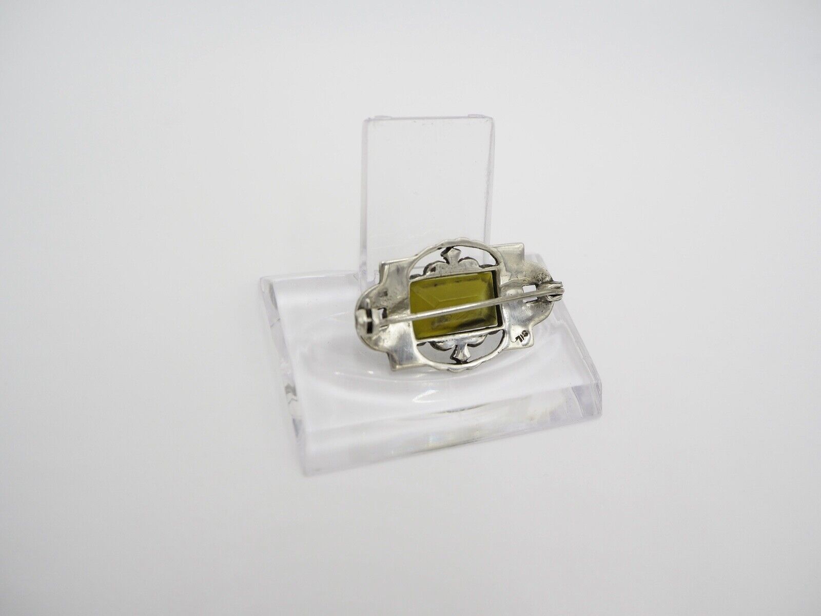 Art Deco 33 mm Brosche Silber 835 mit Markasiten und Edelstein grün - Antikhandel-Stuttgart