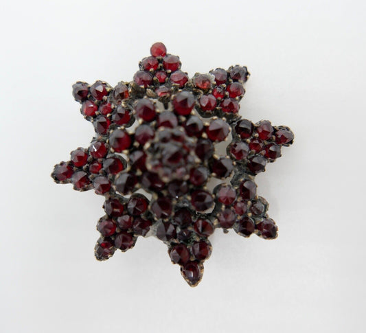Antike Stern Granat Brosche um 1860 Tombak vergoldet Ø38mm Böhmischer Granat - Antikhandel-Stuttgart