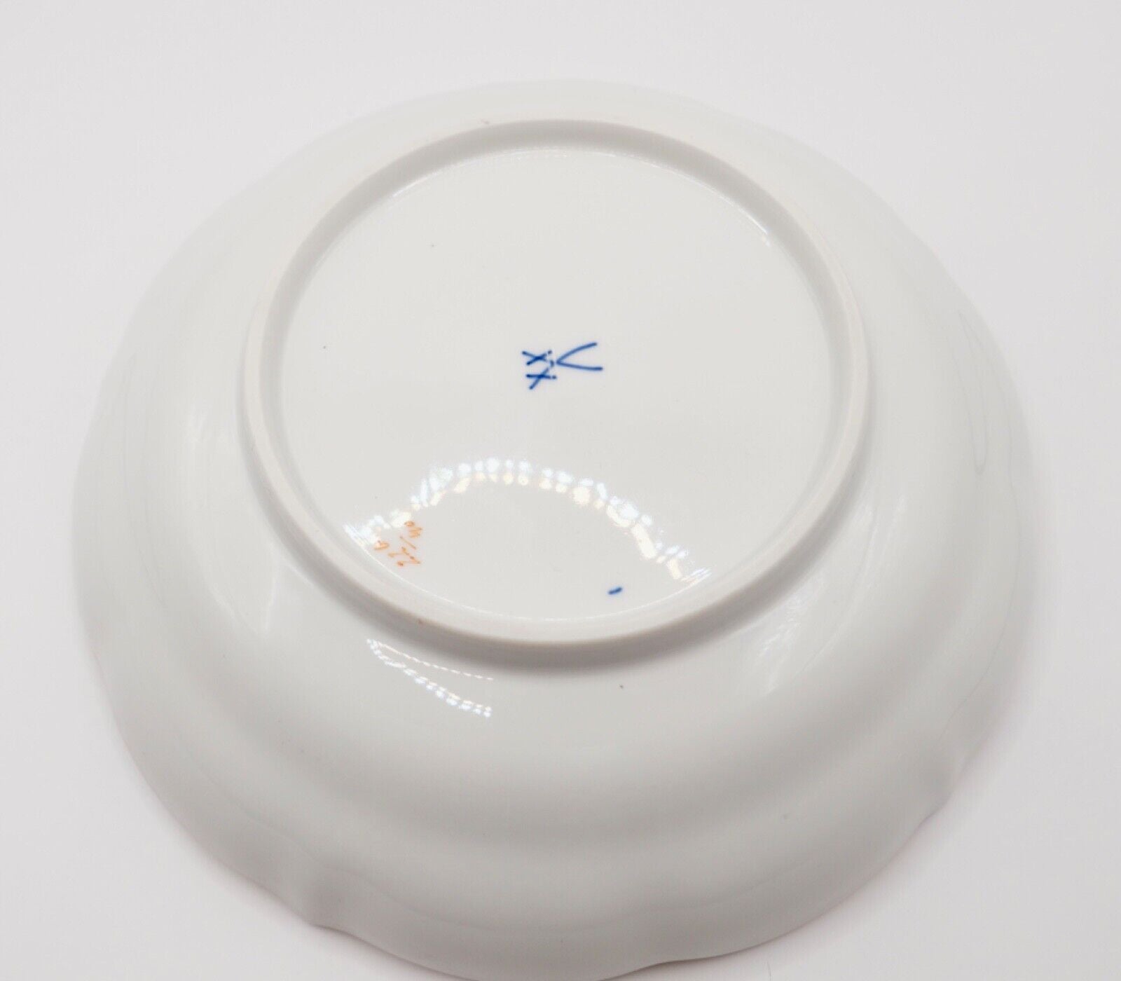 Meissen Schale " Blumenbemalung " mit Goldrand Ø 18cm - Antikhandel-Stuttgart