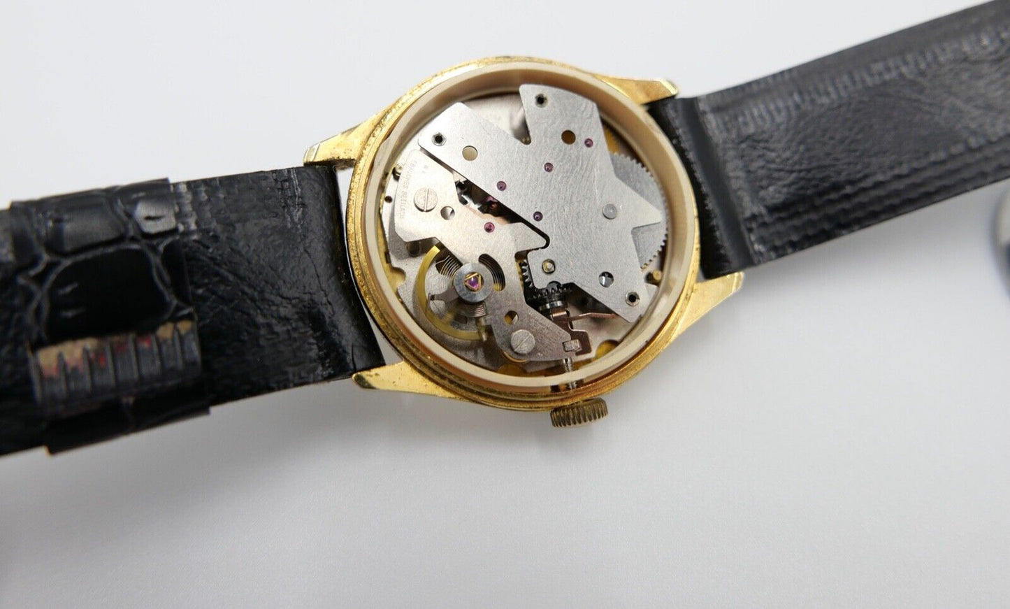 NOVA 1970er Jahre Herrenuhr Handaufzug Cal. EB 8501-76 mit Datum - Antikhandel-Stuttgart