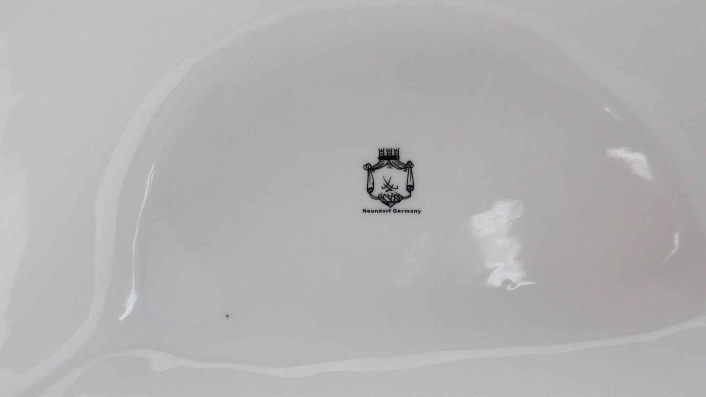 Große schwere Figurengruppe NEUNDORF Porzellan Germany " Kinder zu Tisch " - Antikhandel-Stuttgart