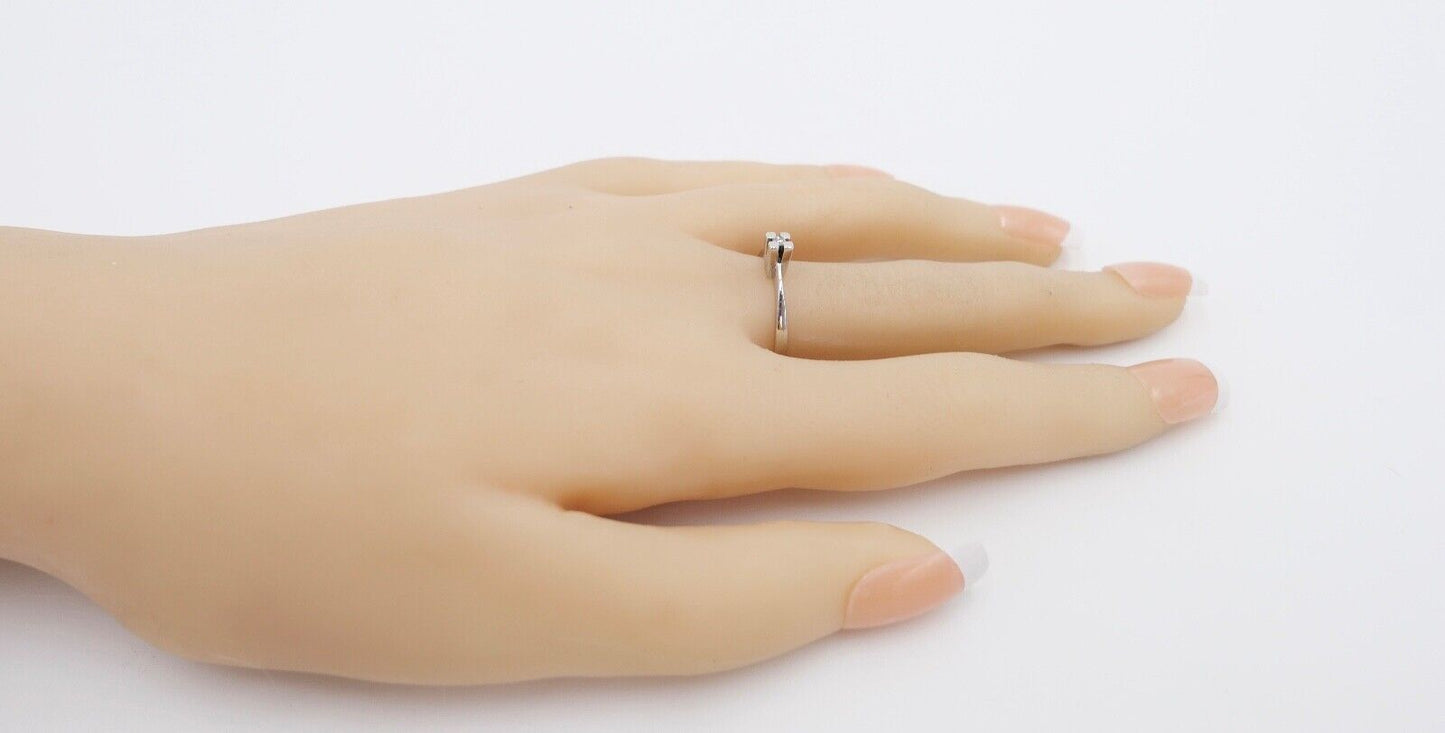 70er Jahre Solitär Ring Weißgold 333 / 8K Brillant 0,03 Ct F / VVS Gr. 57 - Antikhandel-Stuttgart
