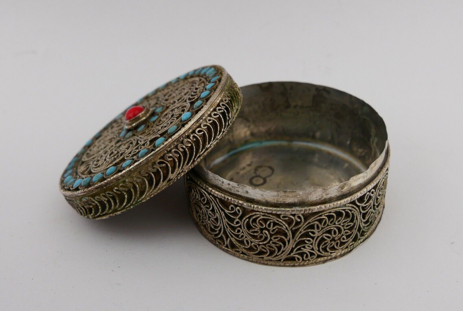 Antike Filigrane Pillendose Dose mit Türkis Ø 50mm Neusilber um 1900 - Antikhandel-Stuttgart