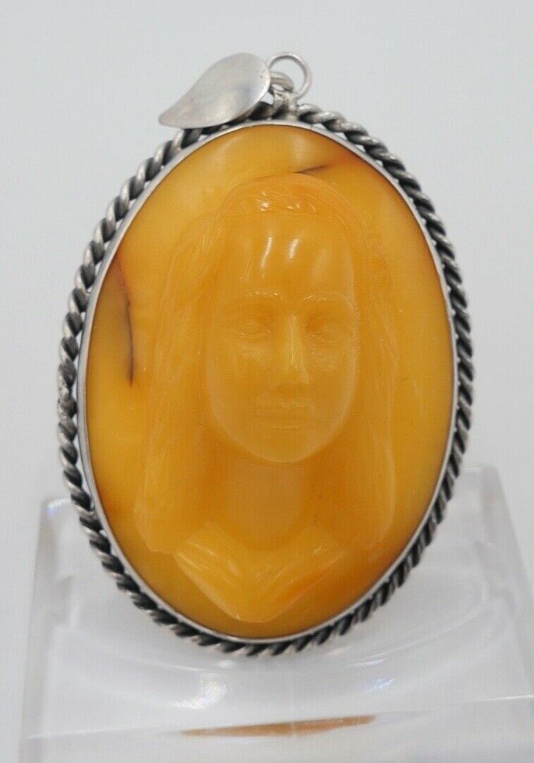 vintage alt Anhänger Silber Bernstein Butterscotch Relief Frauenkopf Amber - Antikhandel-Stuttgart