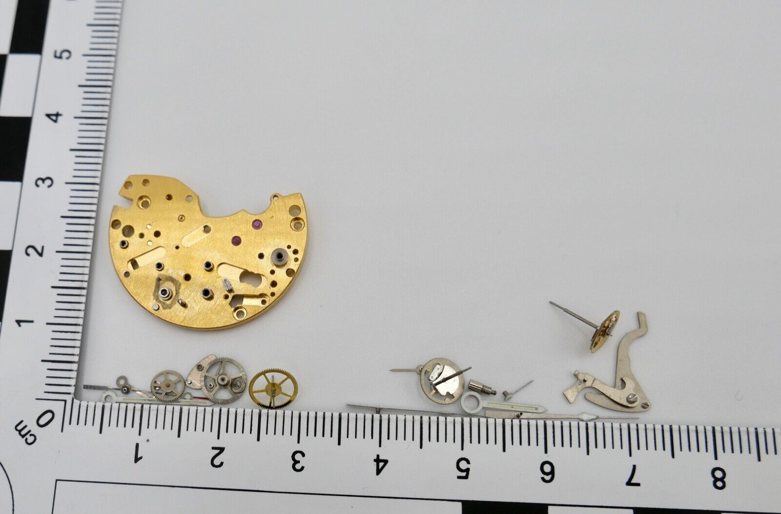 ( Vermutlich ) Omega Speedmaster Ersatzteile Armbanduhren Zeiger Werkplatte usw. - Antikhandel-Stuttgart