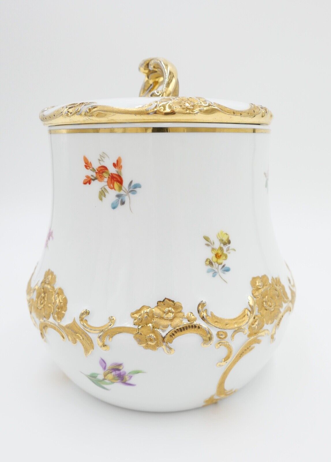 Meissen 1. Wahl Prunk Bonboniere Keksdose Deckeldose Goldrand Streublümchen Gold - Antikhandel-Stuttgart