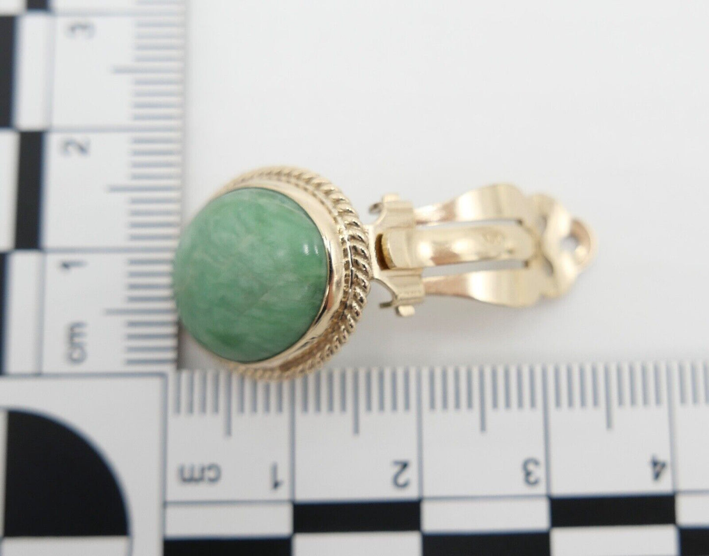 1980er Jahre Gelbgold 585 / 14K Ohrclips mit AVENTURIN - Antikhandel-Stuttgart