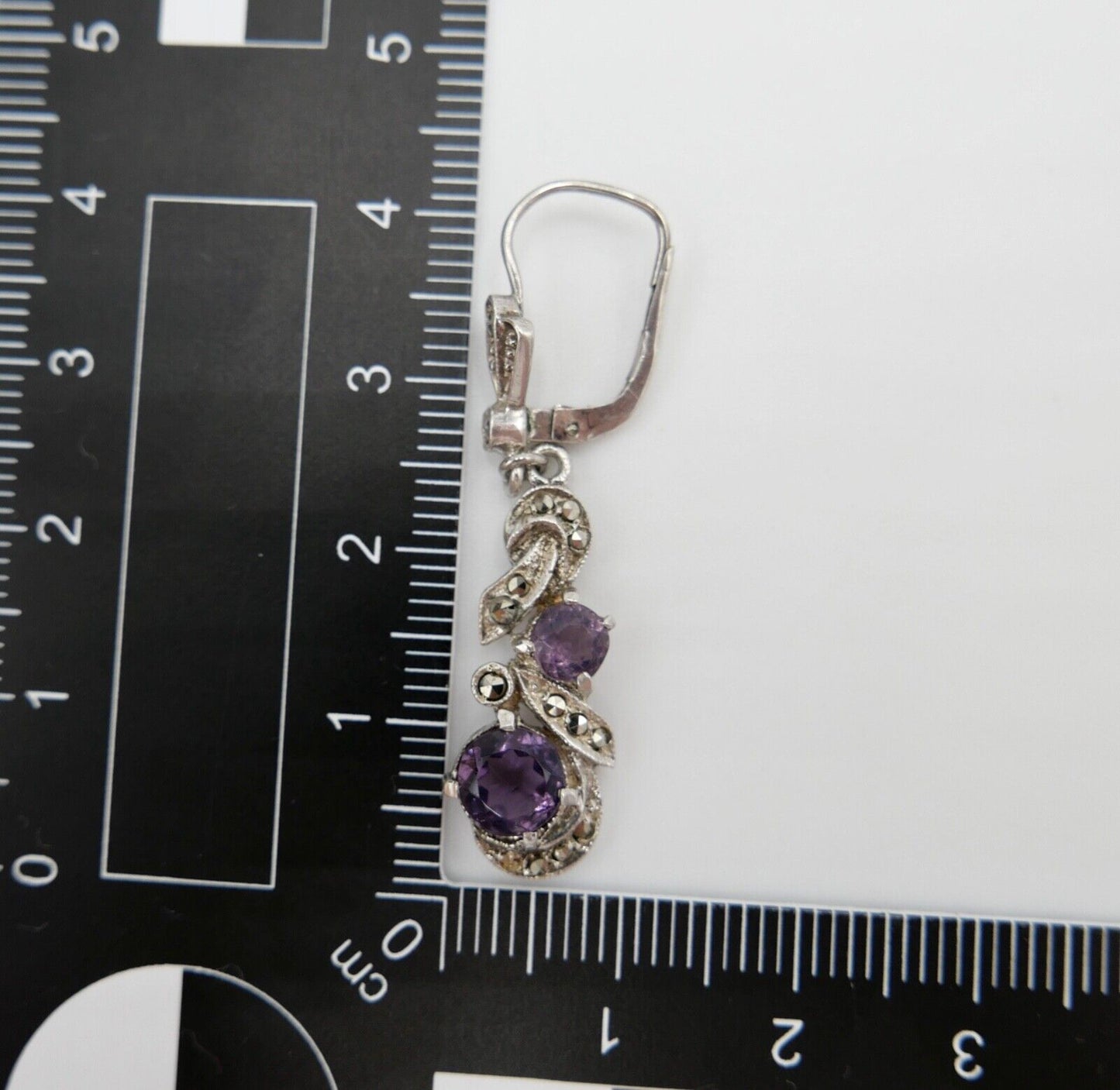 50er Jahre Ohrringe Ohrhänger 935 Silber mit Markasiten und lila Glassteinen - Antikhandel-Stuttgart