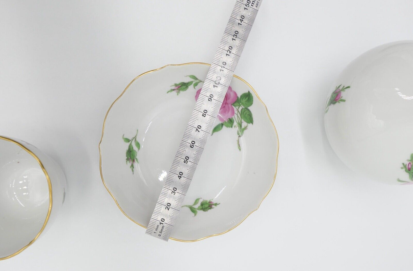 Meissen 1. & 2. Wahl SET " ROTE ROSE " Aschenbecher Vase Mokka Tasse Untertasse - Antikhandel-Stuttgart