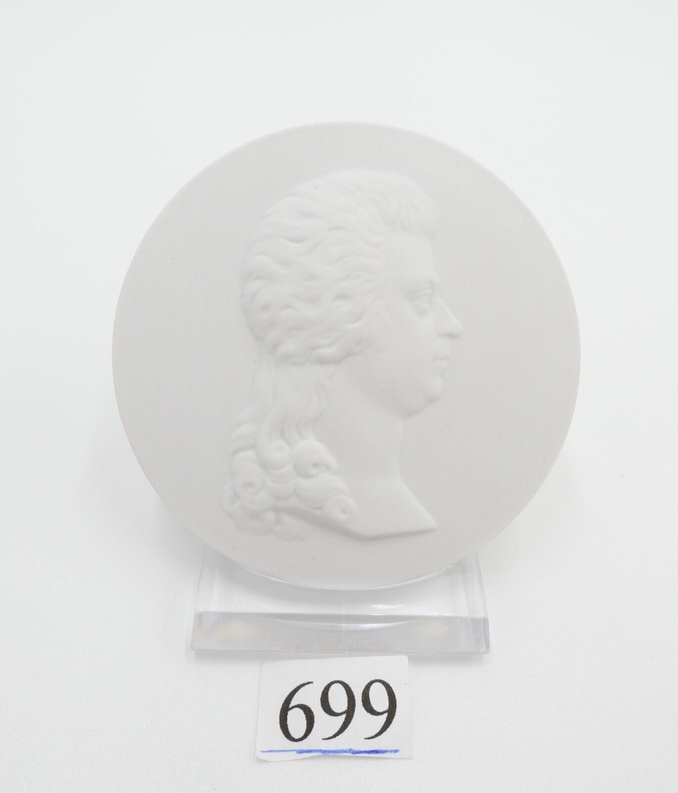 KPM Berlin Sammler Wand Plakette Porzellan Relief weiß 1. Wahl Ø 8 cm - Antikhandel-Stuttgart