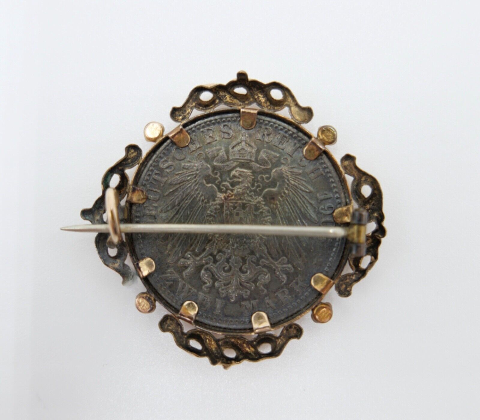 Brosche 2 Mark 1906 G Silbermünze Friedrich und Luise von Baden J.34 vergoldet - Antikhandel-Stuttgart