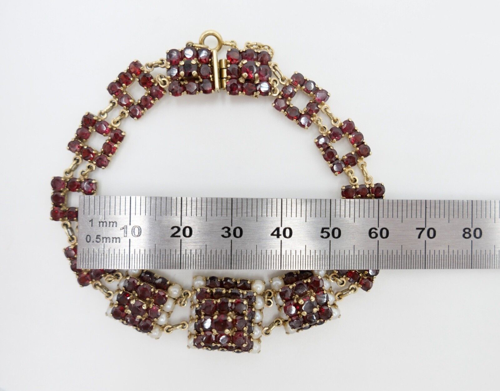 80er Jahre Gold Armband mit Granat und Perle 333 / 8 K Gold - Antikhandel-Stuttgart