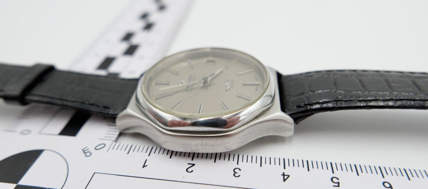 1970er JUNGHANS Quartz 4 MHz Chronometer Ref. 13/4880 Seltenes Stück Cal. 667.26 - Antikhandel-Stuttgart