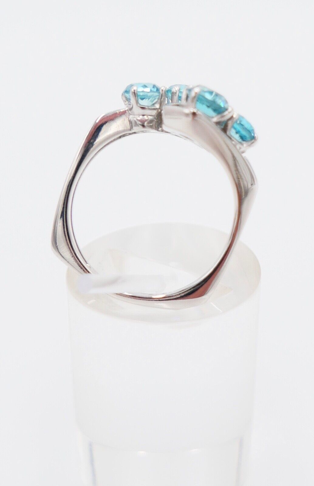 Weiß Gold Damen Ring Gr. 57 mit blau / türkis Topas 585 14K - Antikhandel-Stuttgart