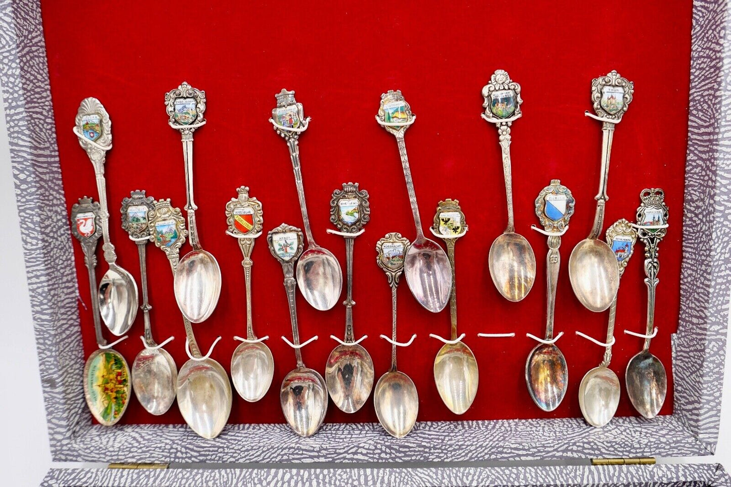 35x Sammellöffel Andenkenlöffel Souvenierlöffel versilbert Silber 800 80 90 100 - Antikhandel-Stuttgart