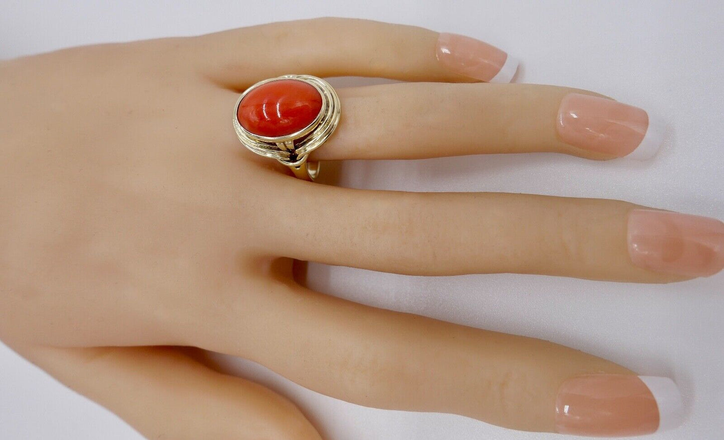 Eleganter Gold Ring 585 14K Gr. 55/17,5 Koralle Cabochon 6 Ct - Antikhandel-Stuttgart