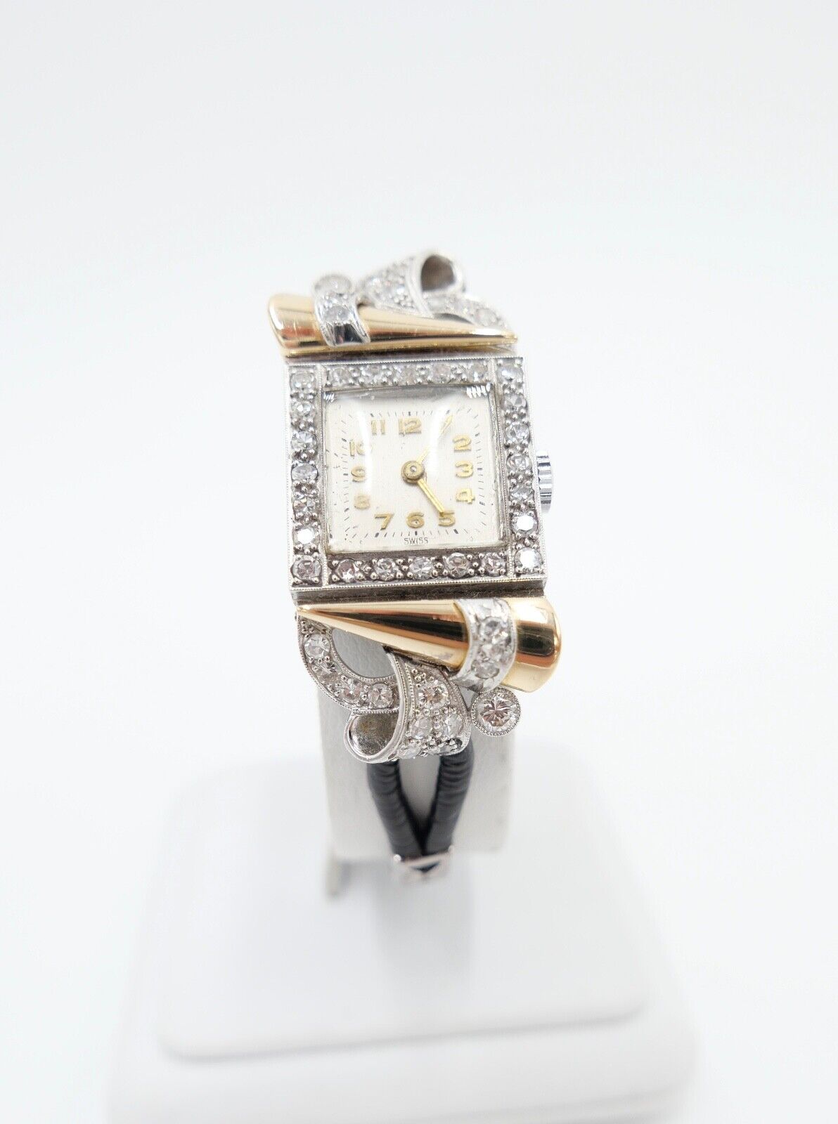 ART DECO DAMEN ARMBANDUHR 750 / 18K WEIß GELB GOLD 48x Diamant Brillant 2,16 CT - Antikhandel-Stuttgart