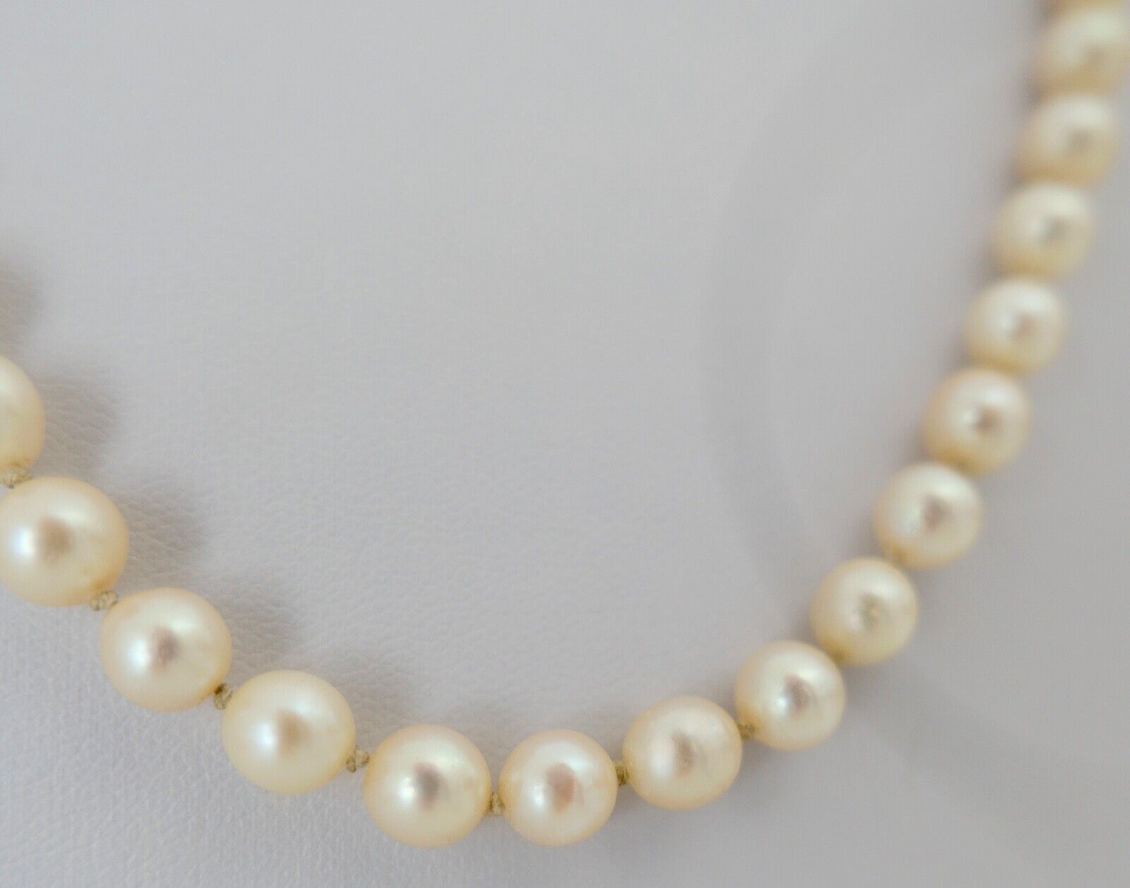 Perlenkette Verschluss Weiß/Gelb Gold 585/14K pearl Ø 6.5 mm Necklace 58 cm - Antikhandel-Stuttgart