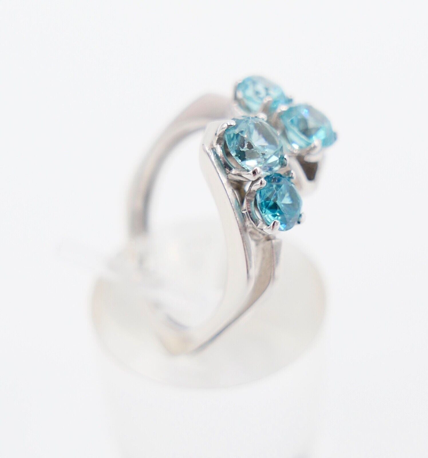 Weiß Gold Damen Ring Gr. 57 mit blau / türkis Topas 585 14K - Antikhandel-Stuttgart