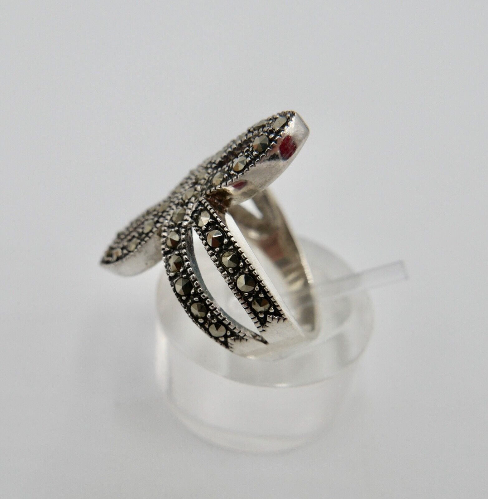 80er Jahre 925 Silberring mit Markasit Gr. 53 in Schleifenform Schleife - Antikhandel-Stuttgart