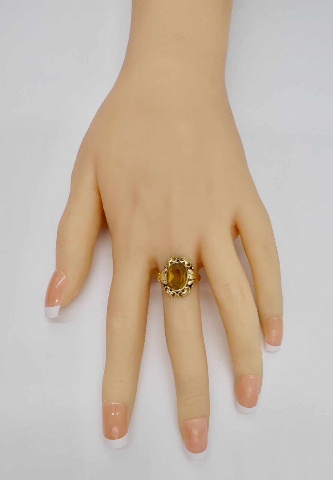 20er 30er Jahre Ring Gelbgold Gold 333 / 8K Gr. 53 synth. Spinell - Antikhandel-Stuttgart