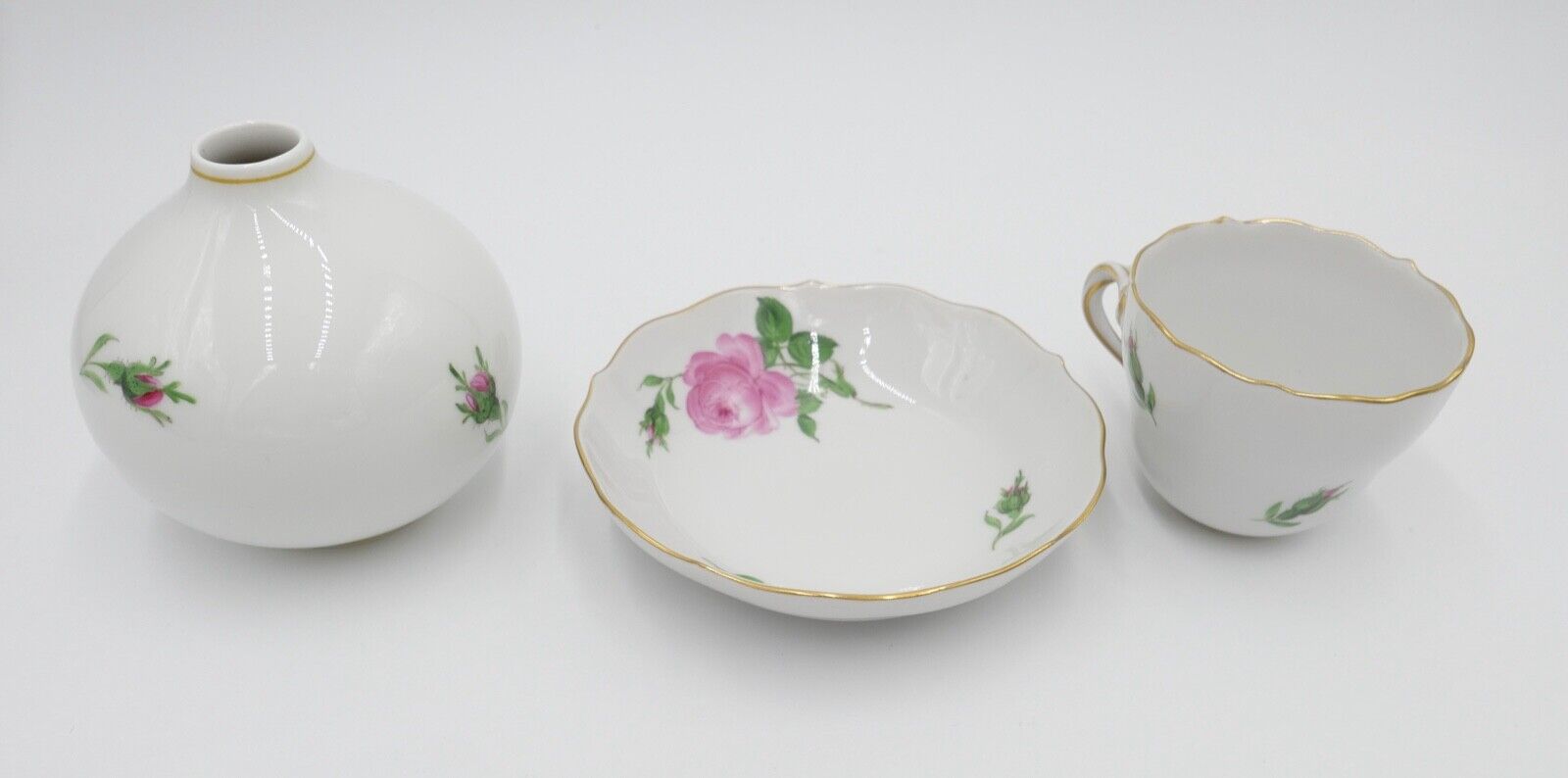 Meissen 1. & 2. Wahl SET " ROTE ROSE " Aschenbecher Vase Mokka Tasse Untertasse - Antikhandel-Stuttgart