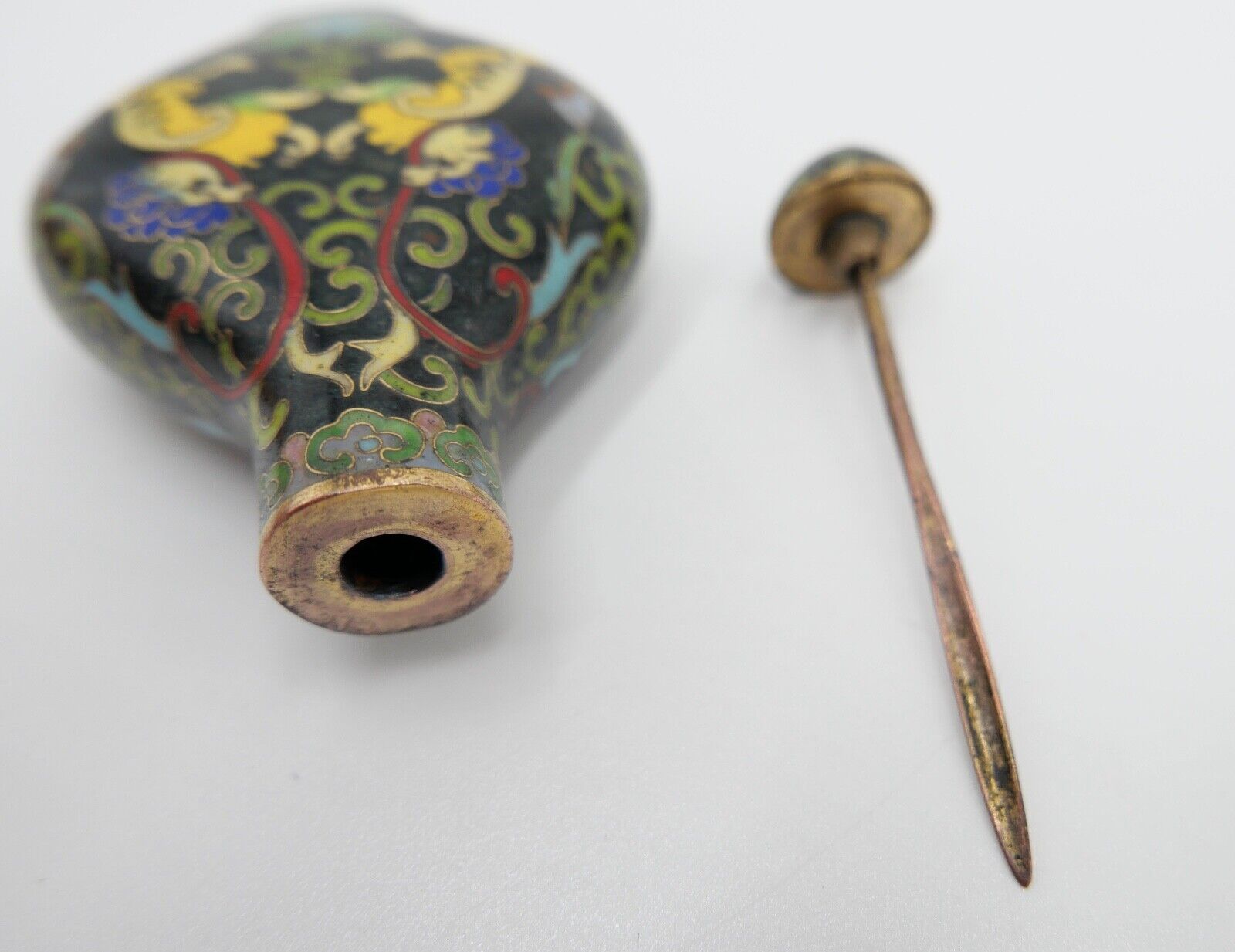 Alte Schnupftabakflasche Cloisonné Bronze CHINA Drachenmotive - Antikhandel-Stuttgart