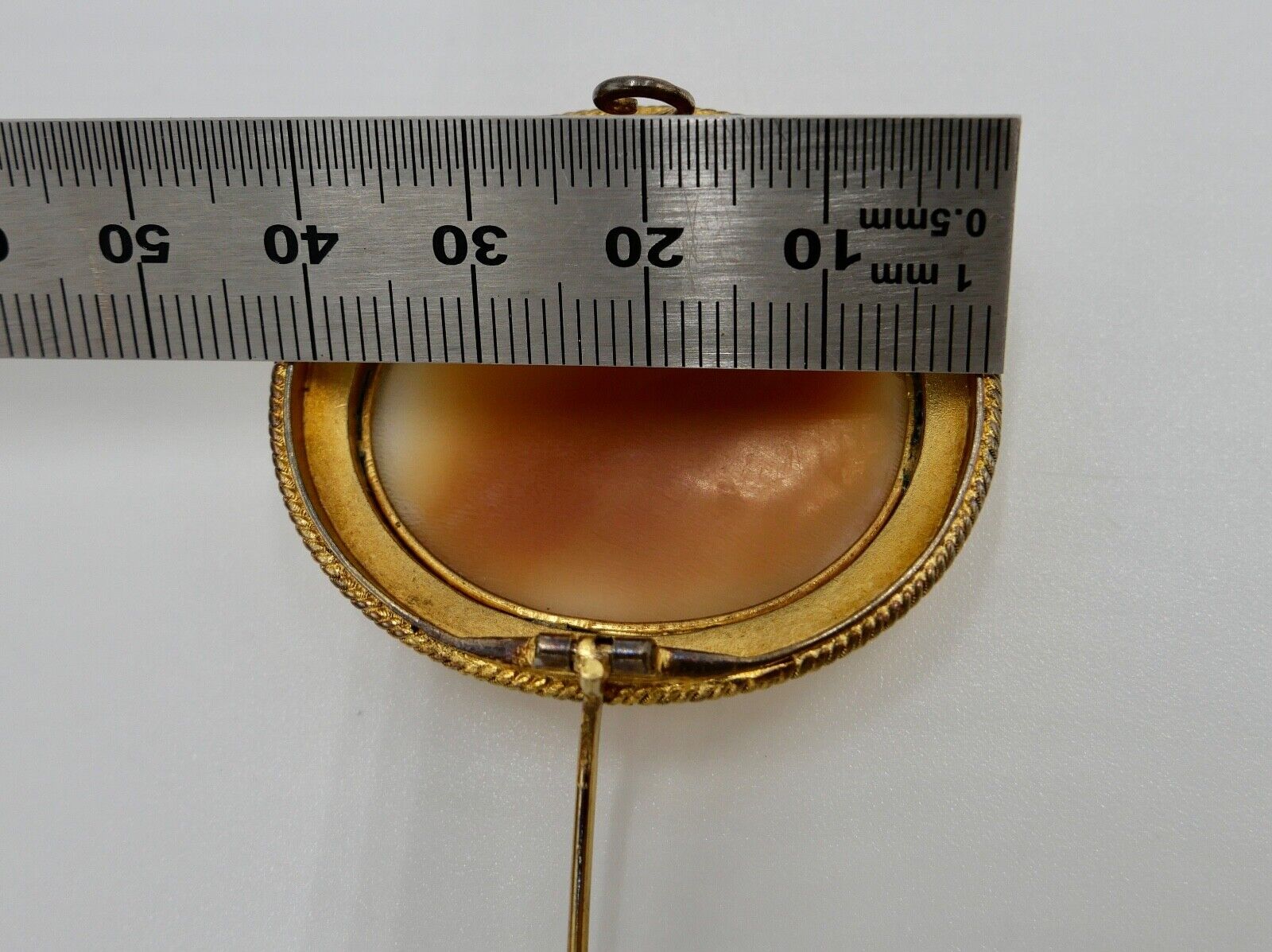 Antike Brosche Silber feuervergoldet 43 mm GEMME KAMEE 19. JH ziseliert - Antikhandel-Stuttgart