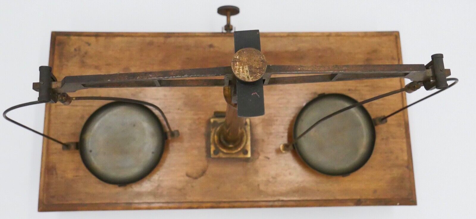 alter Holz Messing BALKENWAAGE mit Gewichtssatz Apotheker Gold Eichstempel 35cm - Antikhandel-Stuttgart