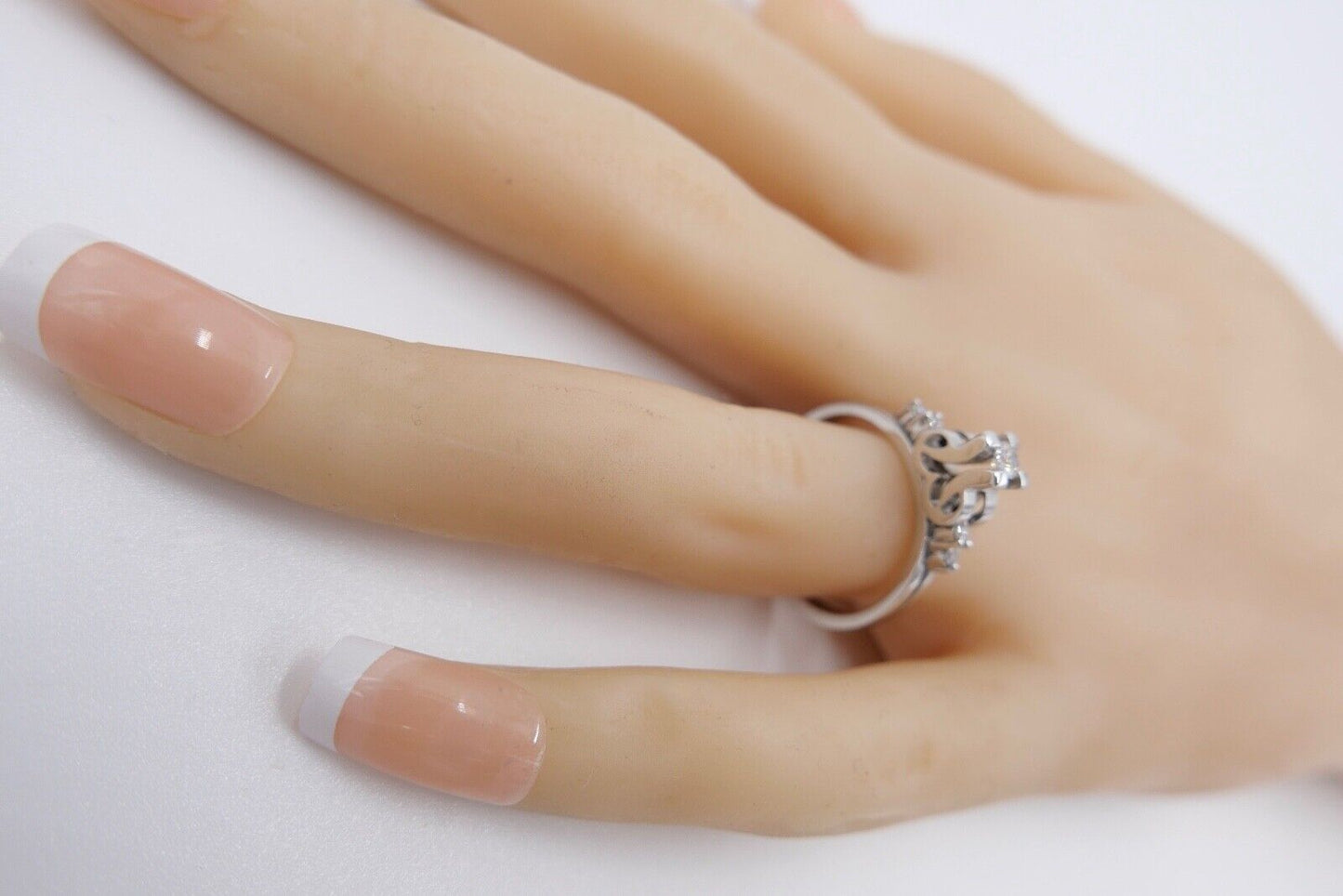 Weiß Gold Ring 585 14K mit 5 Brillanten Diamanten 0,18 Ct Gr. 57 Diamant VVS TW - Antikhandel-Stuttgart