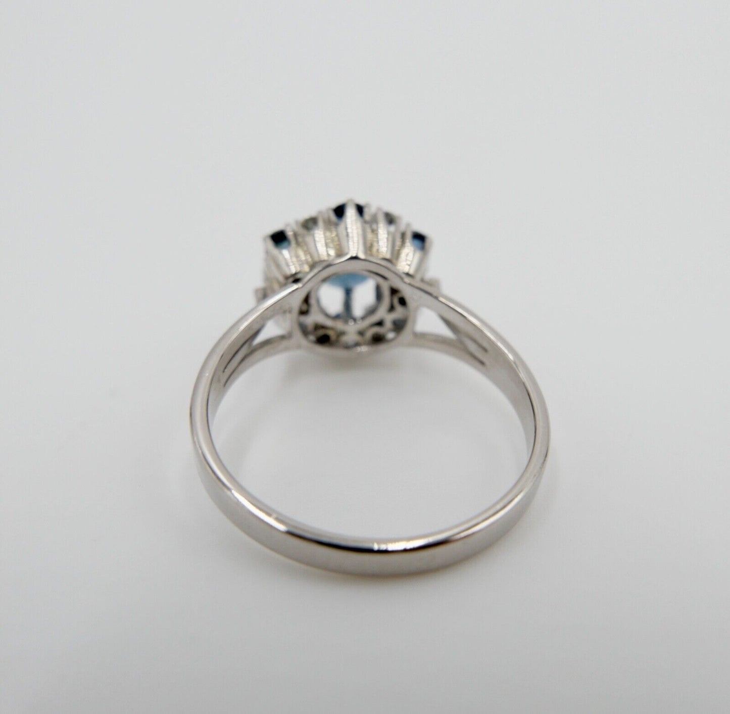 1970er Jahre Ring Weißgold 750 /18K Brillanten & Saphire 1,39 Ct Gr. 60 - Antikhandel-Stuttgart