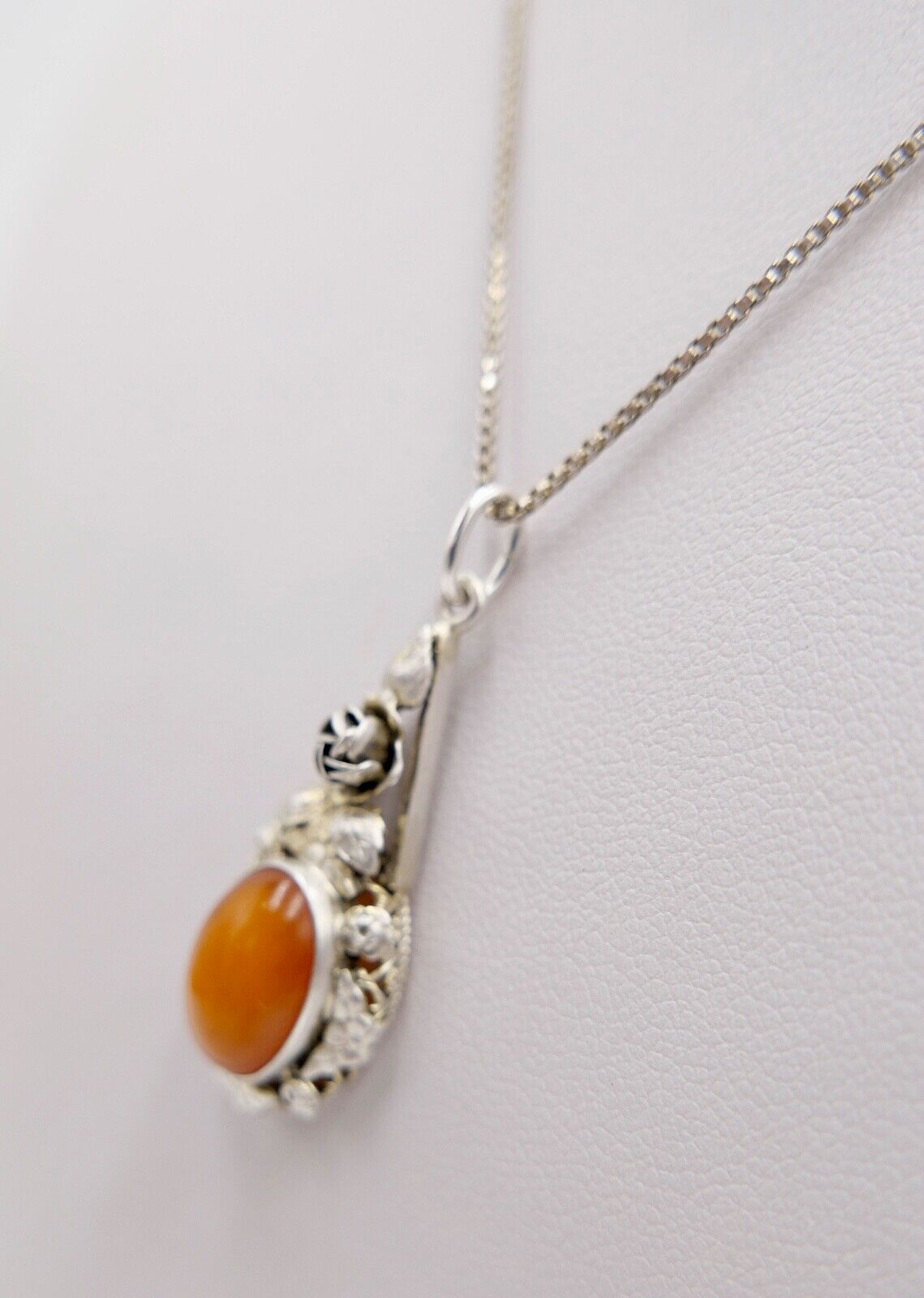 1980er Jahre Floraler Bernstein Anhänger in Silber - Antikhandel-Stuttgart